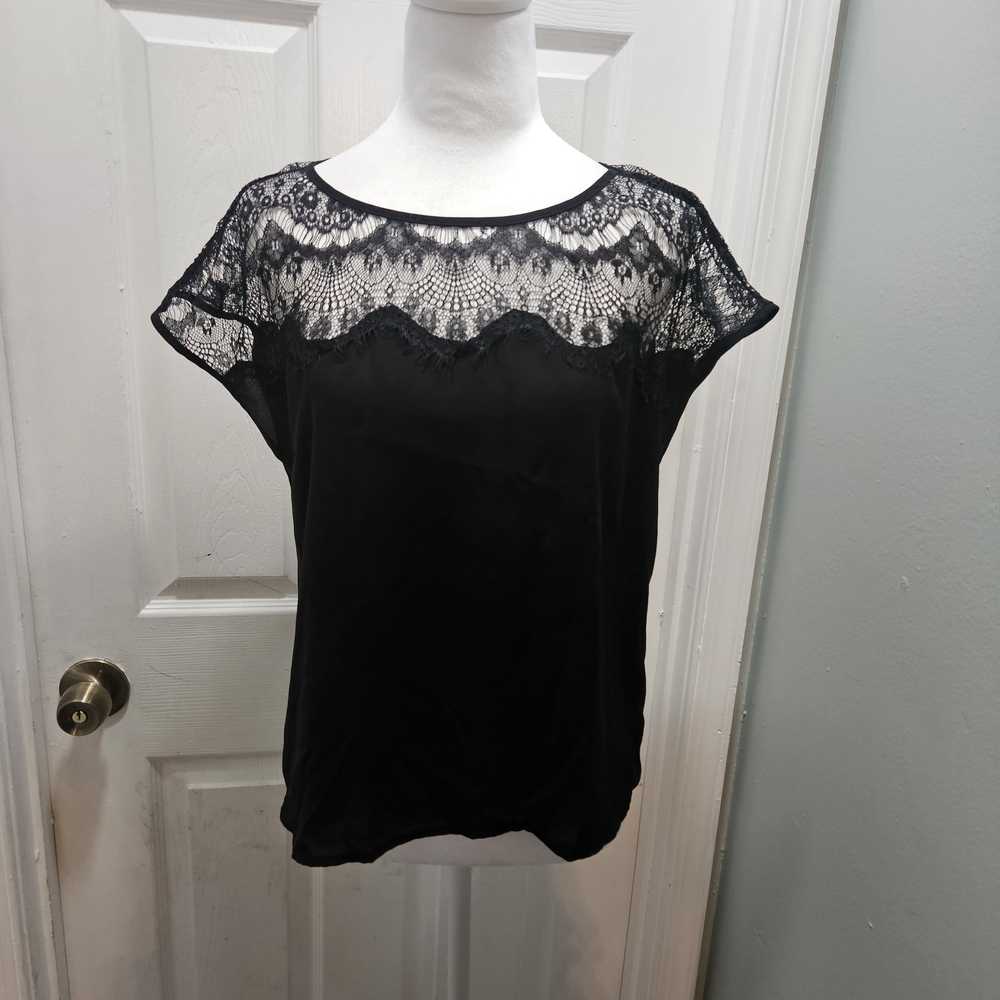 Elegant Black Lace Women's Top